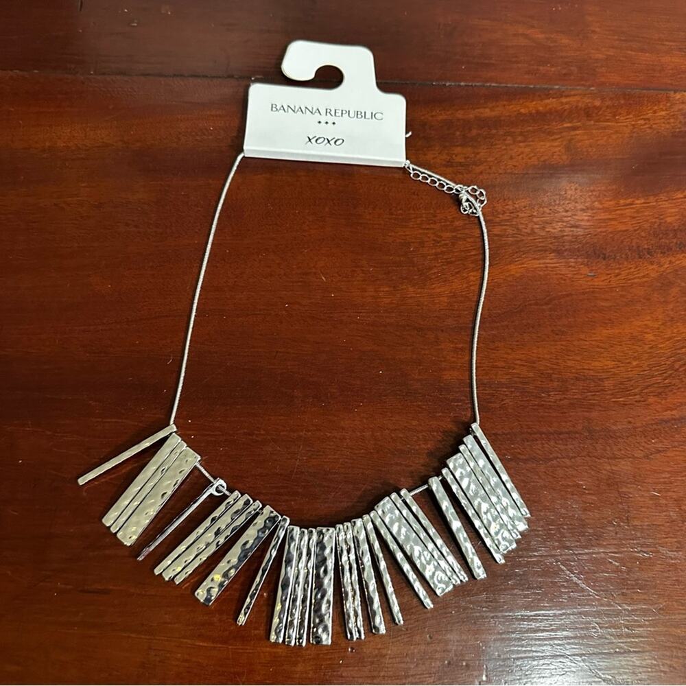 Banana Republic XOXO Necklace Hammered Fringe Bar NWT Silver tone Statement